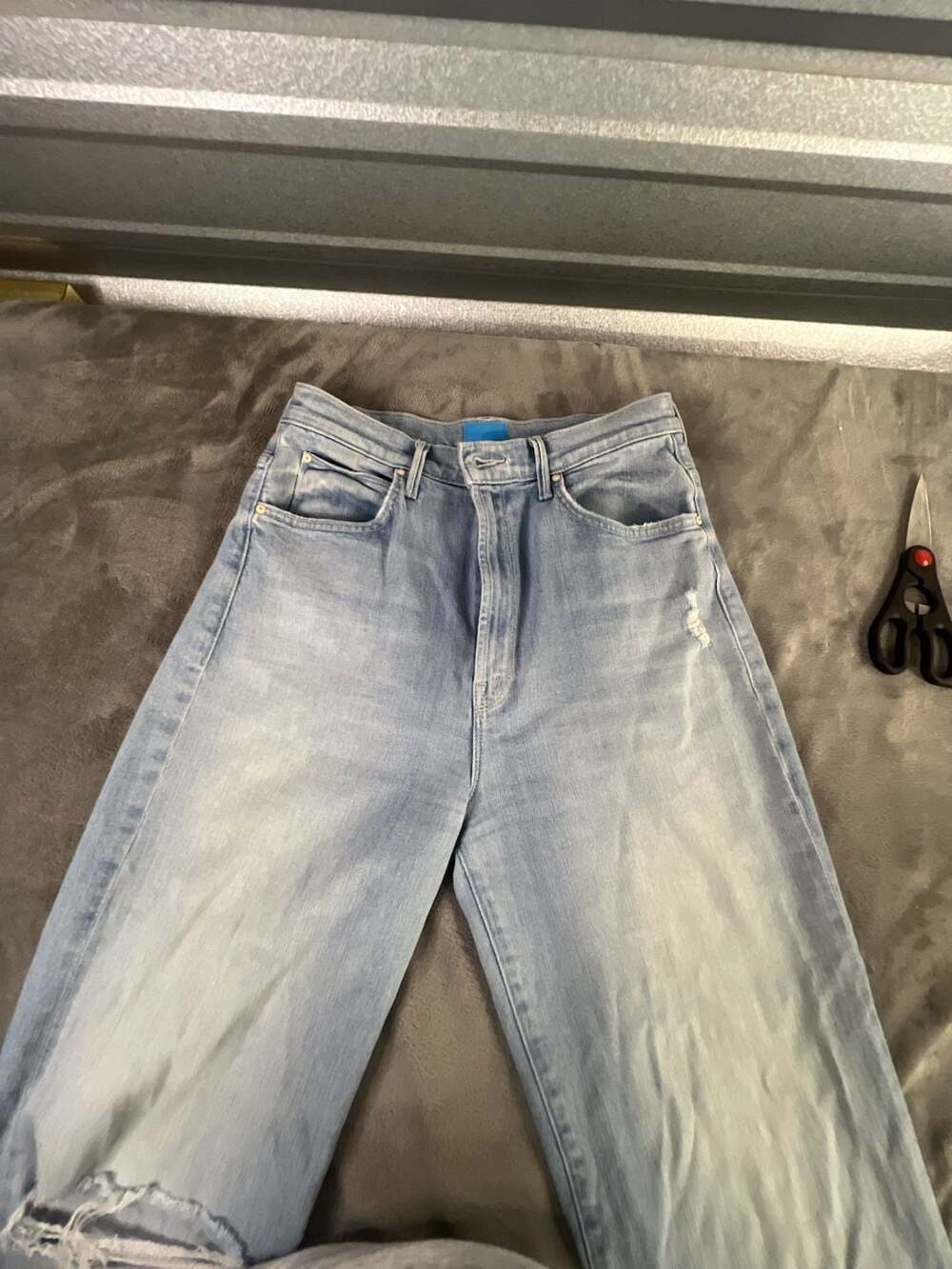 Mother Jeans High Waisted Tunnel Vision Sneak Jeans Size 28 Sippin Sweet Tea